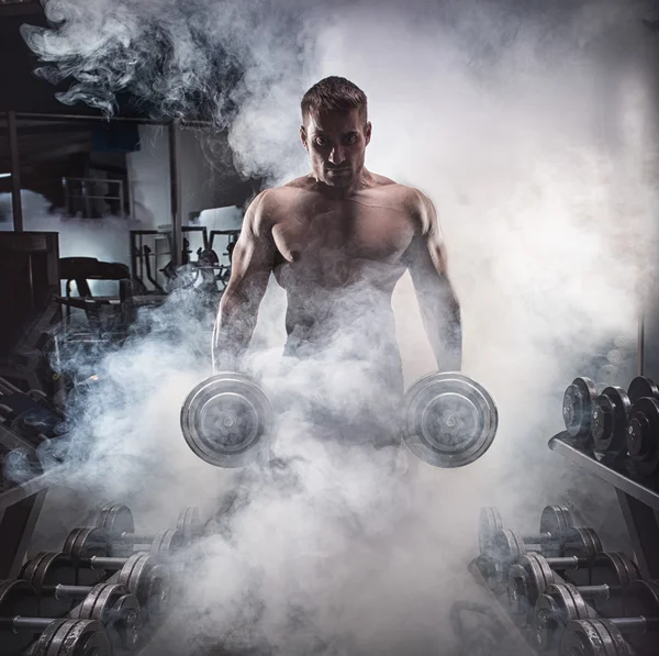 entrenamiento en gimnasio para ganar masa muscular